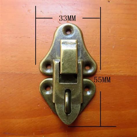 vintage metal box latches on sides|lockable latches for metal boxes.